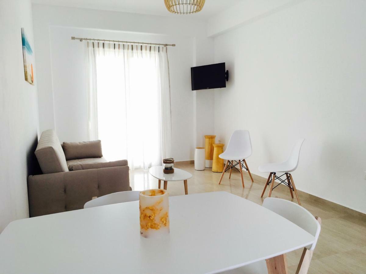 Eleftheria Hotel & Apartments Ornósz Kültér fotó